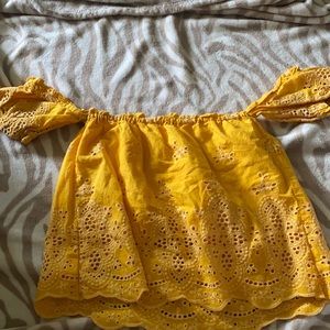 ⭐️ 3 for $10 Yellow off the shoulder top